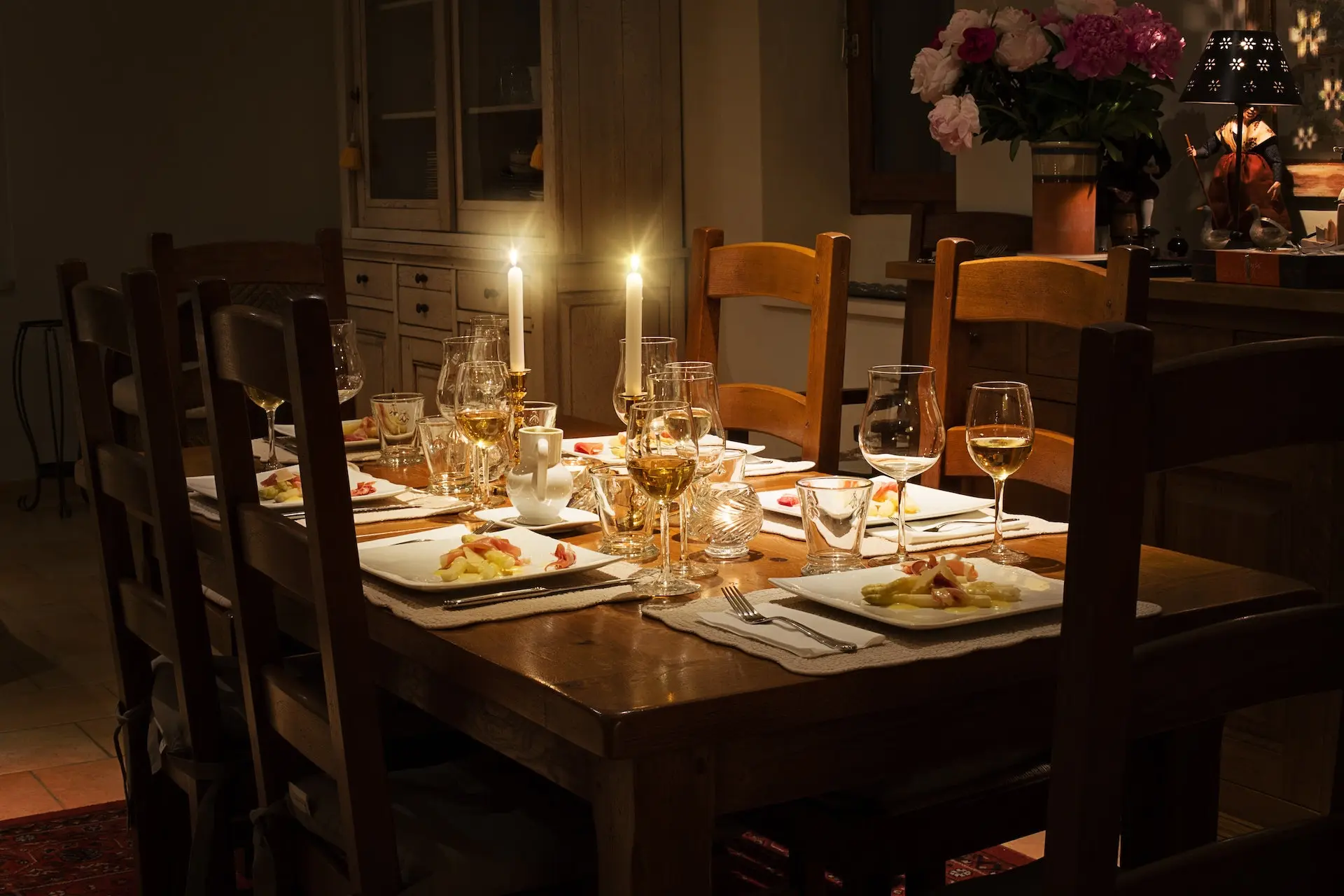 Surprise Romantic Candle Light Dinner At Home